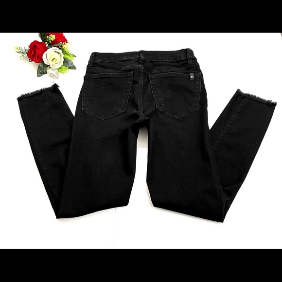 Joe’s High Rise Distressed Jean Size 24 - Picture 5 of 5